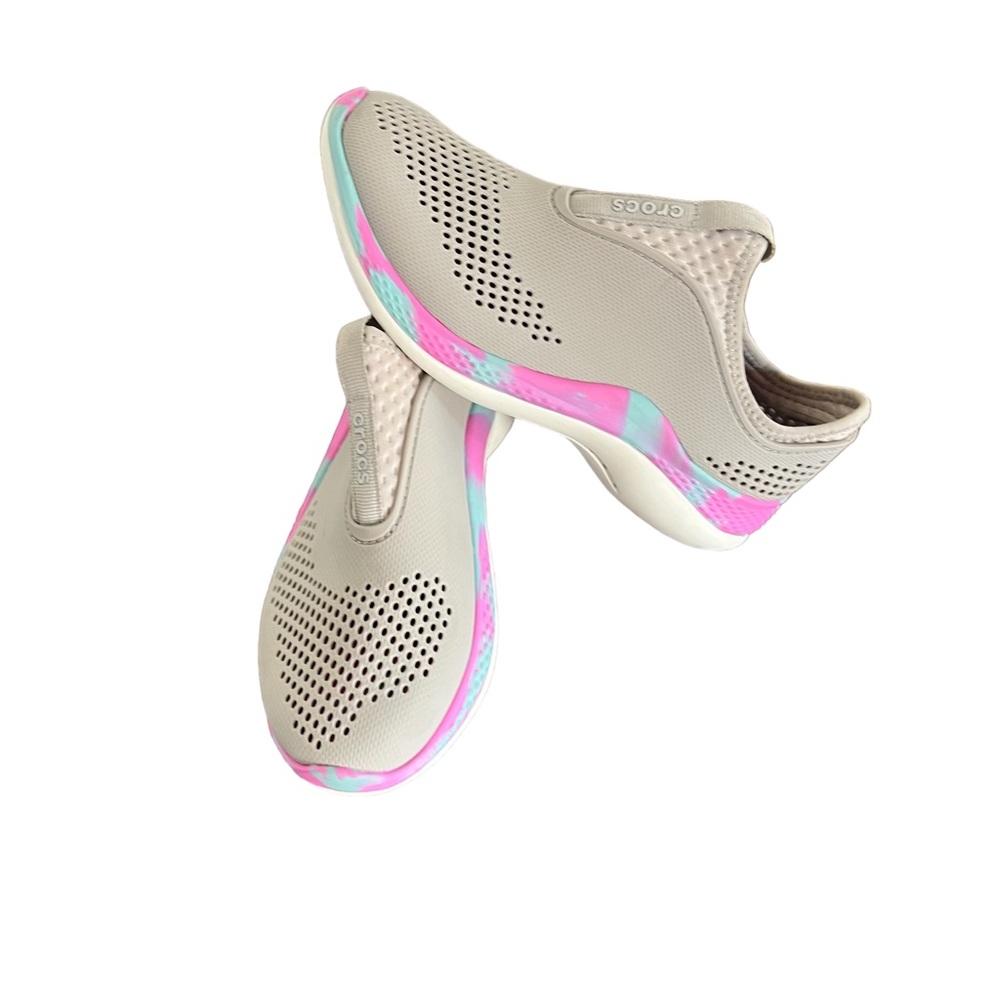 CROCS Literide Shoe Sz J2